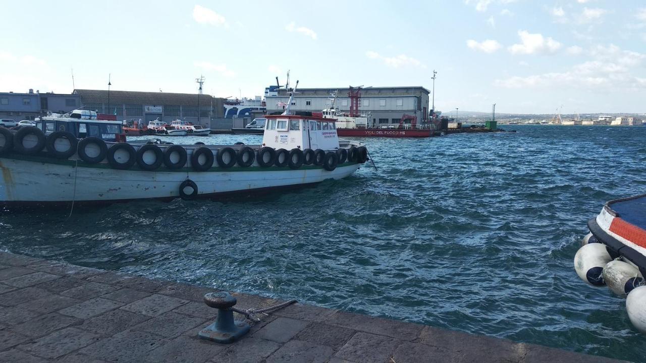 B&B Vecchia Darsena Augusta Kültér fotó
